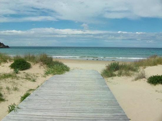 Apartamento Soleado Para 8 Personas En Santona Luaran gambar